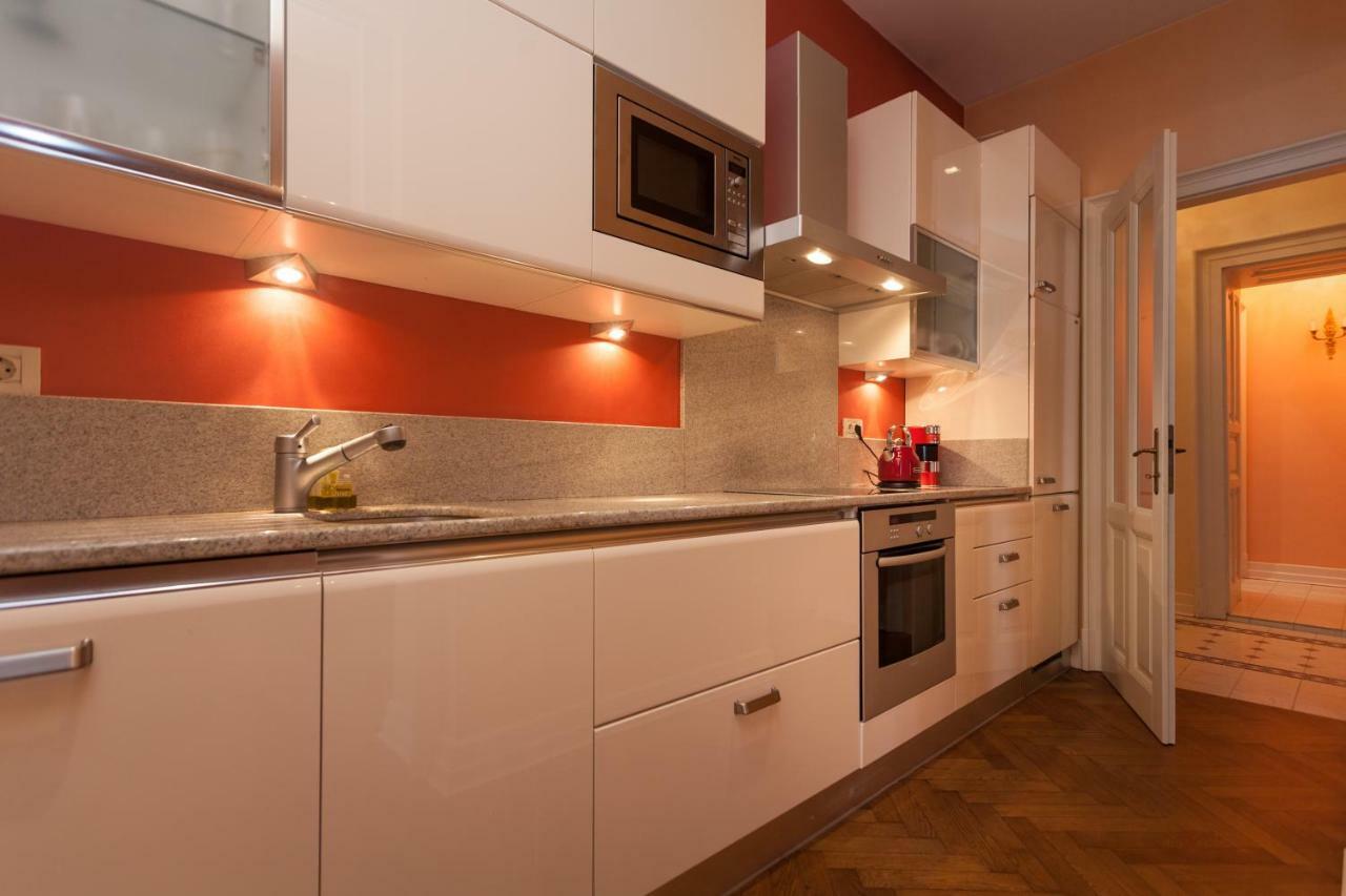 Filip'S Palace Luxurious Apartment Λιουμπλιάνα Εξωτερικό φωτογραφία